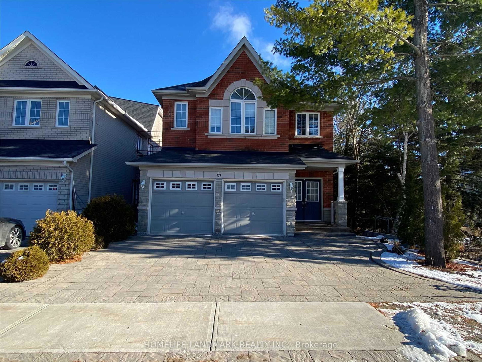32-escapade-drive-richmond-hill-ontario-n13629322
