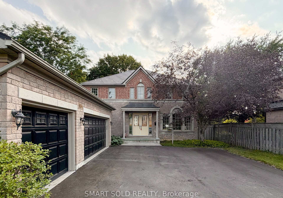 704-foxcroft-boulevard-newmarket-ontario-n13630090
