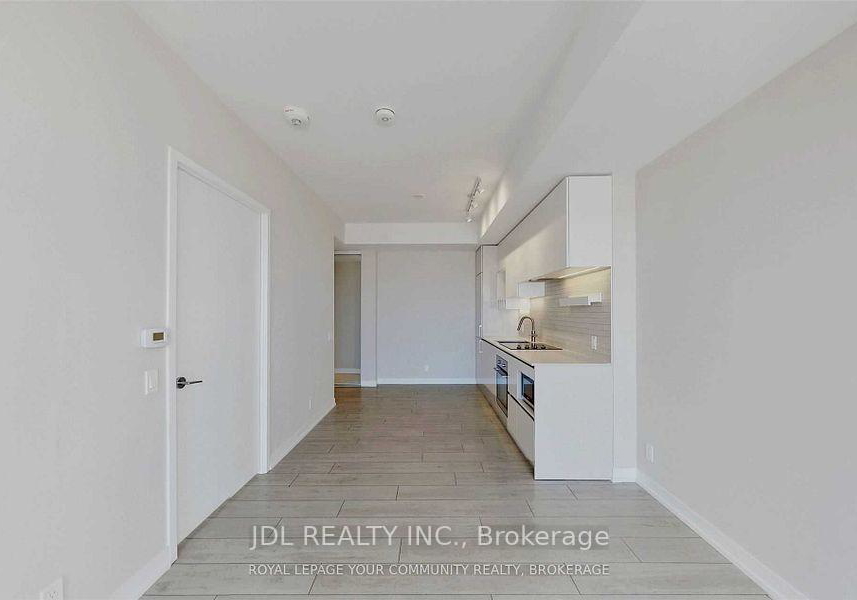 5-buttermill-avenue-vaughan-ontario-n13630164