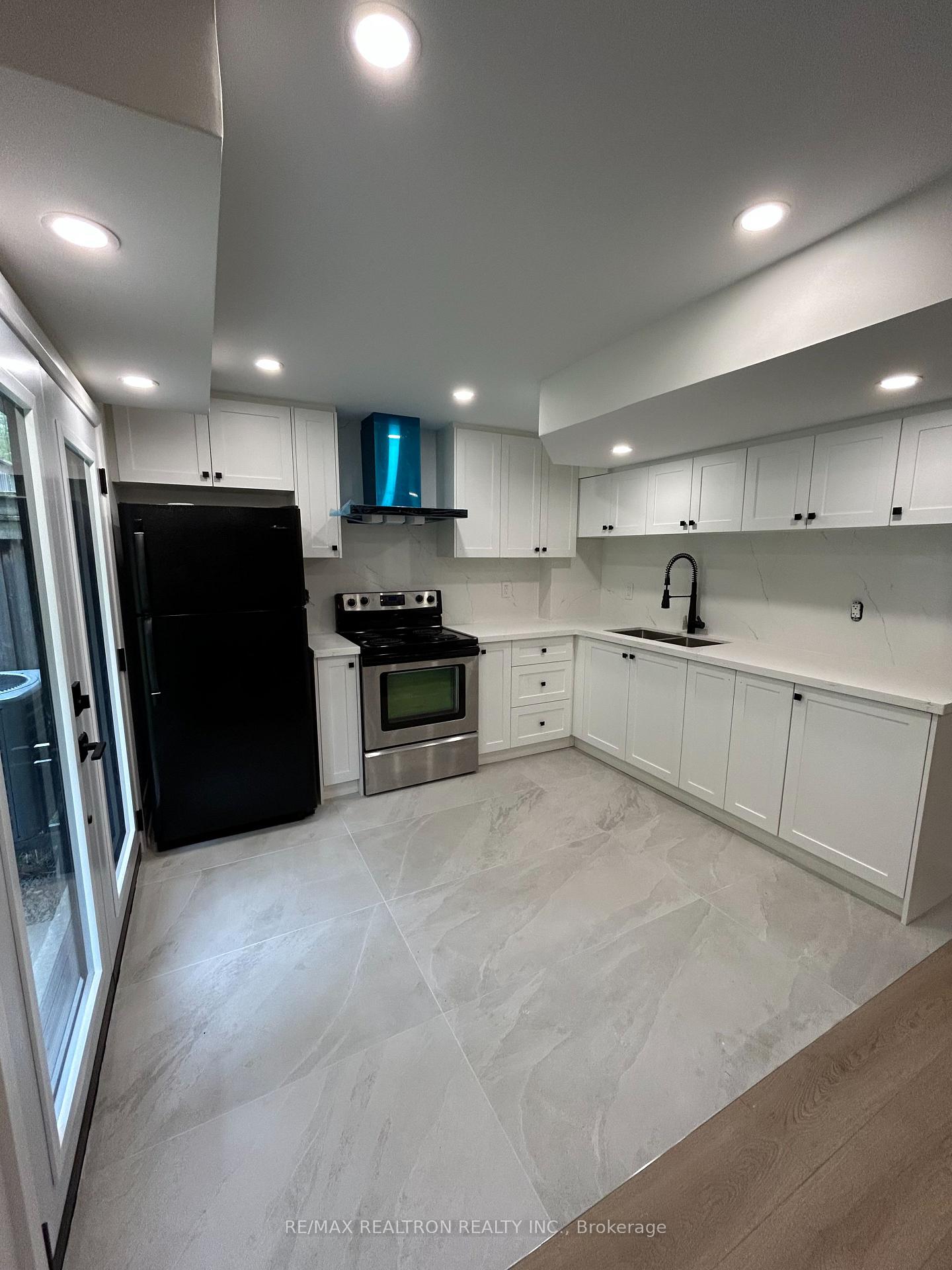155-smoothwater-terrace-markham-ontario-n13630468
