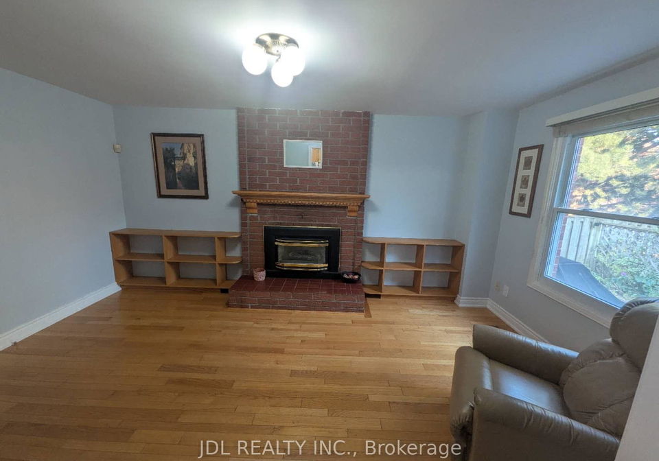 37-garnish-green-grove-markham-ontario-n13630546