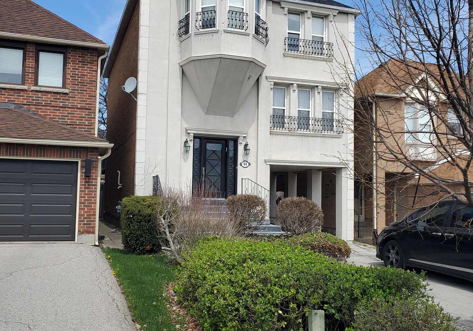 44-roxborough-lane-vaughan-ontario-n13630576
