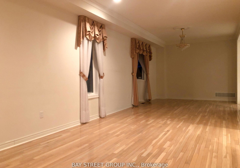 13-pembrooke-road-markham-ontario-n13631022