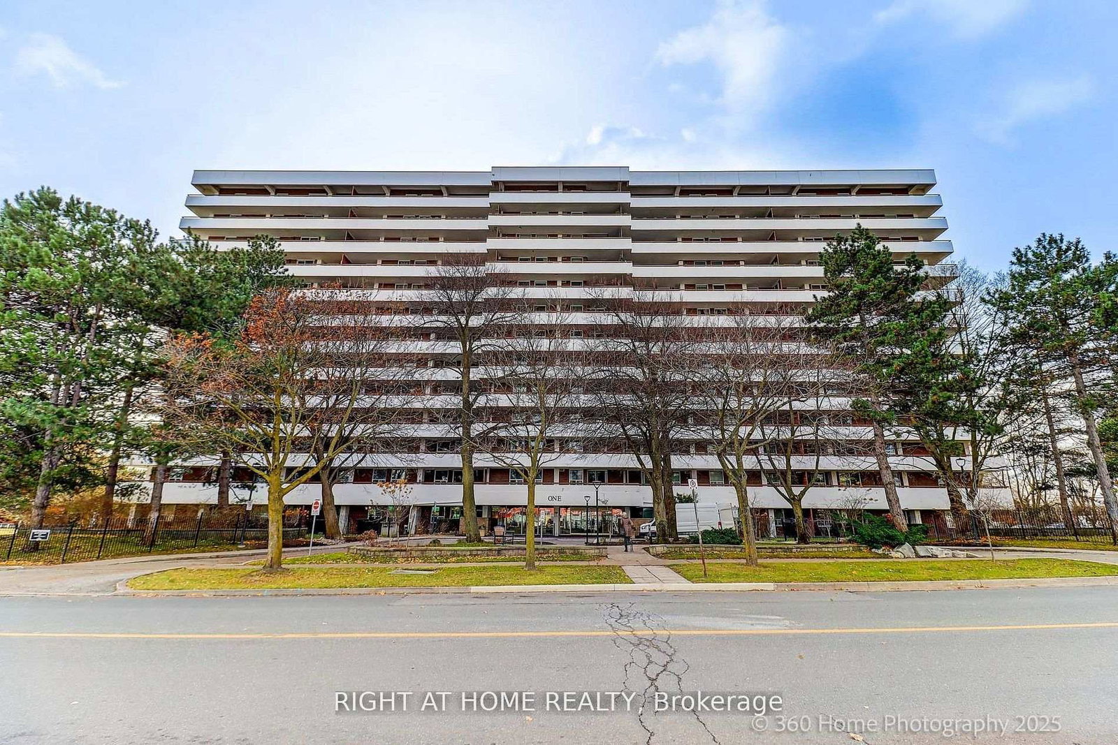 1-royal-orchard-boulevard-markham-ontario-n13631346