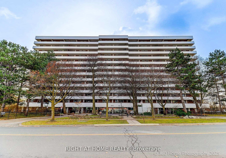 1-royal-orchard-boulevard-markham-ontario-n13631346