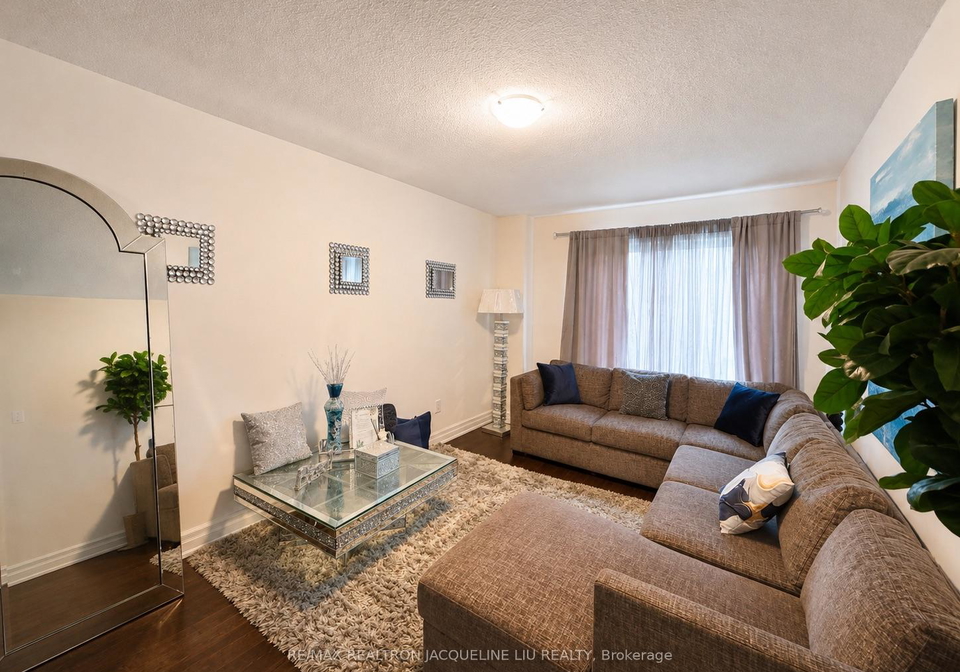 64-allure-street-newmarket-ontario-n13631450