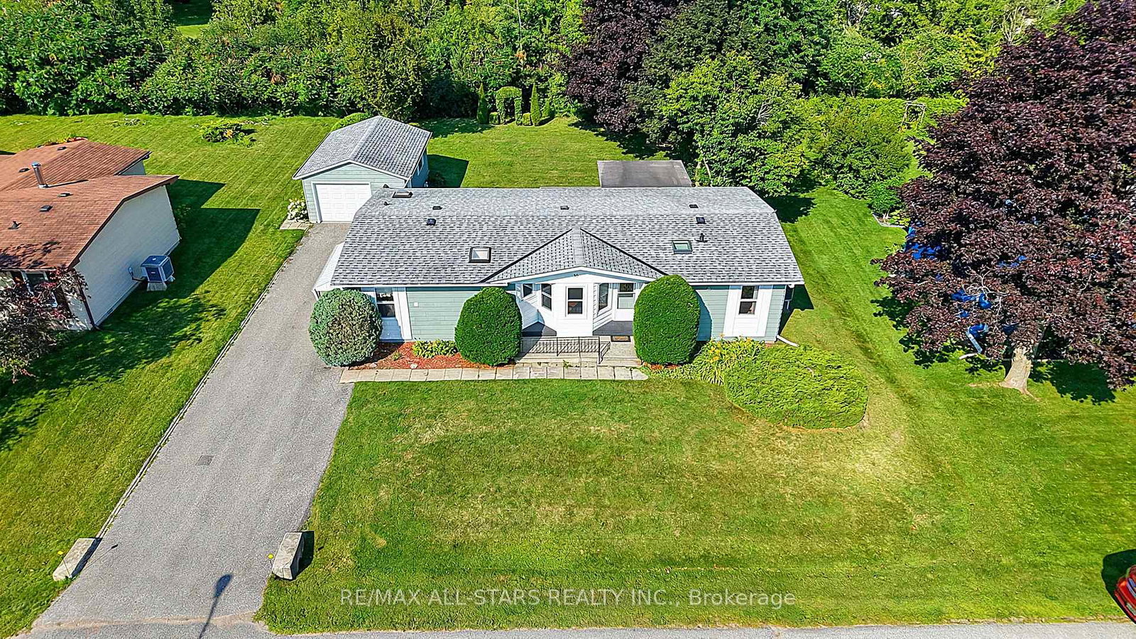 30-damsel-circle-georgina-ontario-n13631644