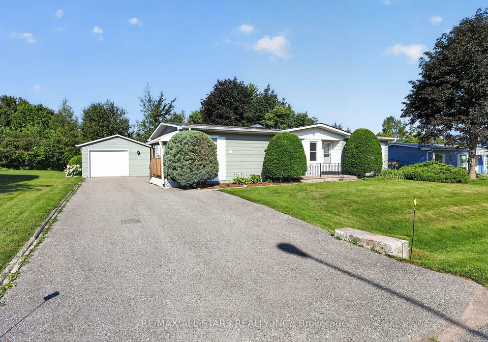 30-damsel-circle-georgina-ontario-n13631644