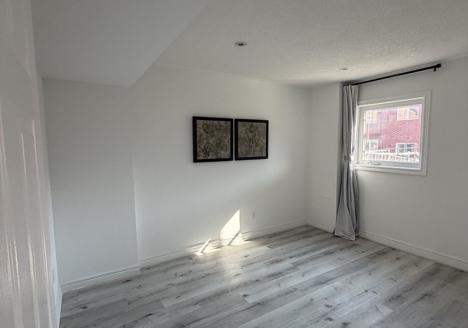 196-colesbrook-road-richmond-hill-ontario-n13632380