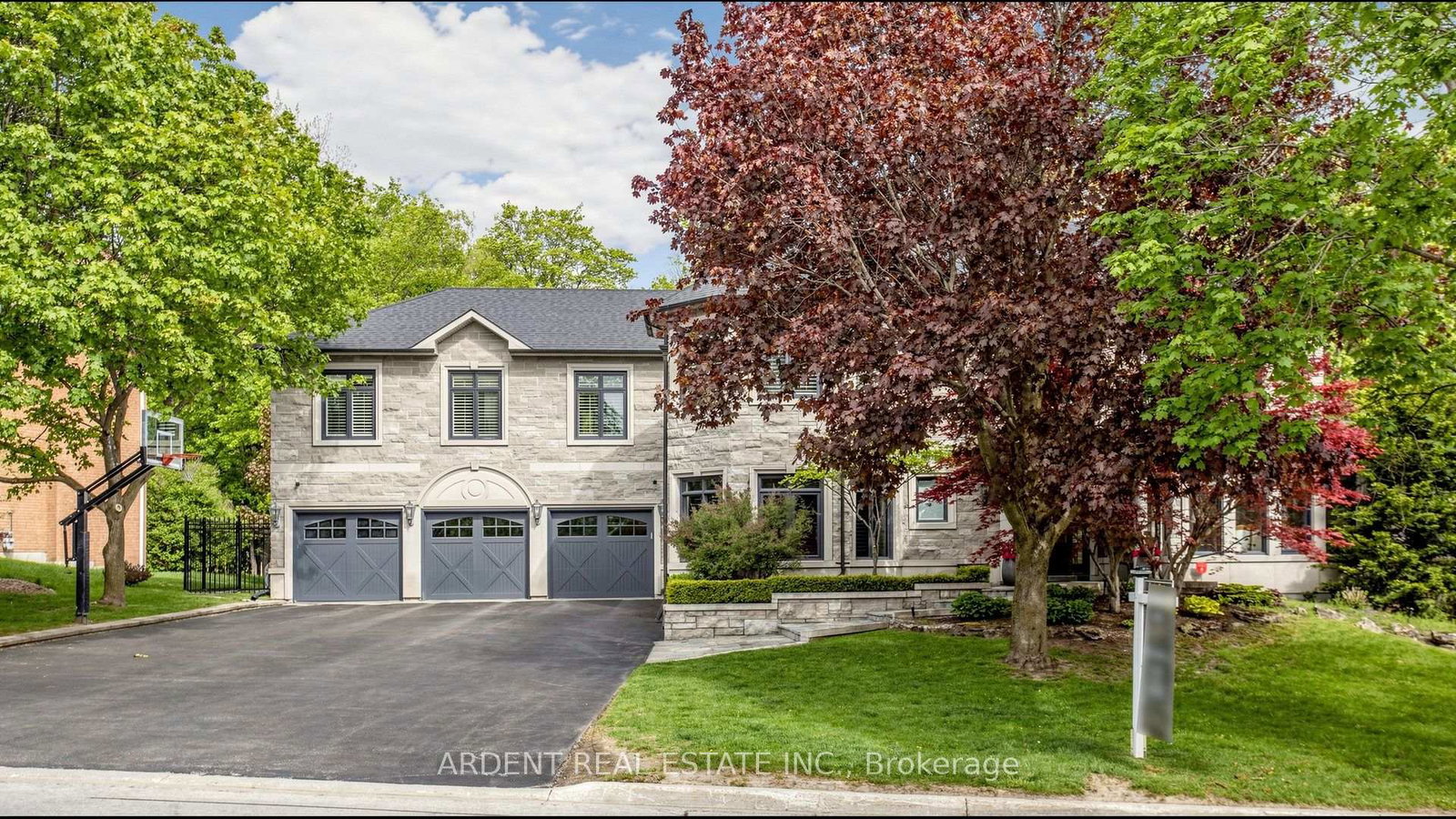 156-willow-farm-lane-aurora-ontario-n13632764