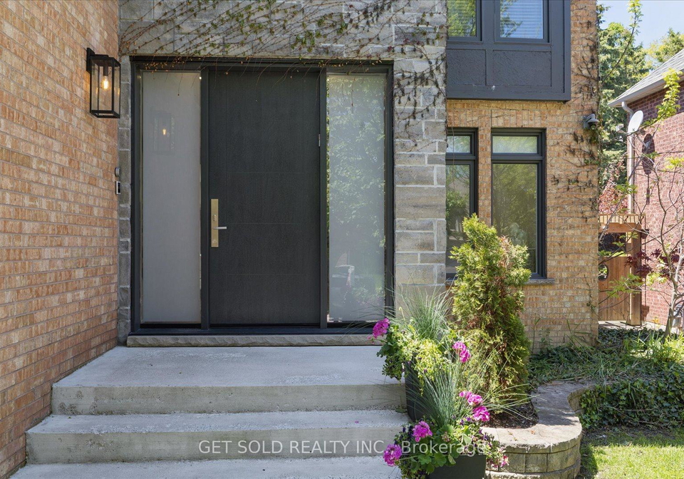64-spence-drive-aurora-ontario-n13633348
