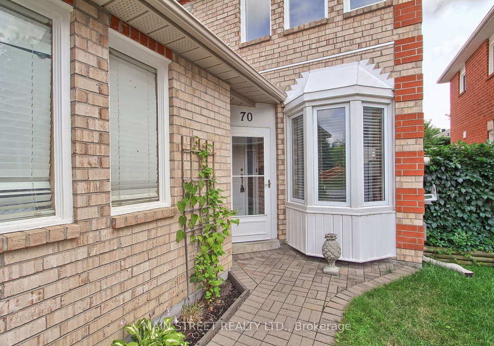70-dunsmore-crescent-richmond-hill-ontario-n13633560