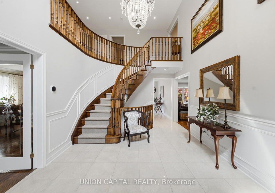 10-myers-boulevard-richmond-hill-ontario-n13633604
