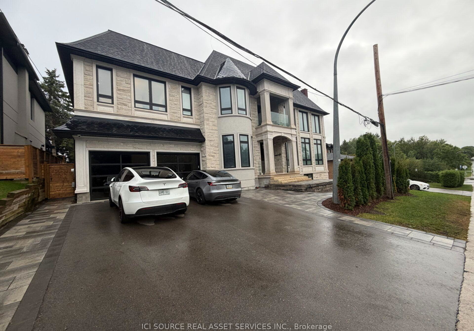 211-kennedy-street-w-aurora-ontario-n13633922