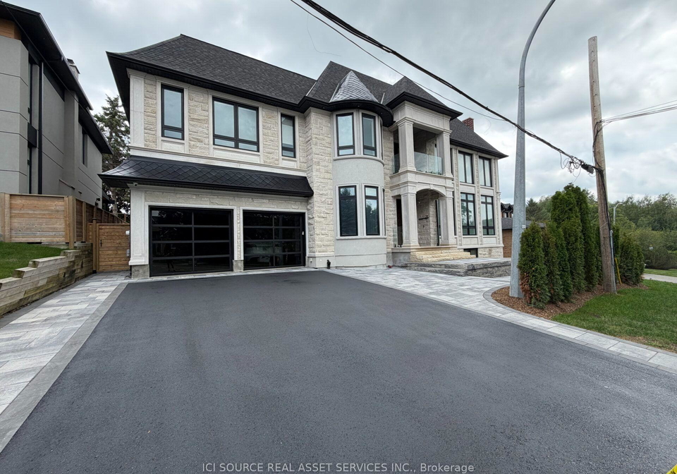 211-kennedy-street-w-aurora-ontario-n13633922