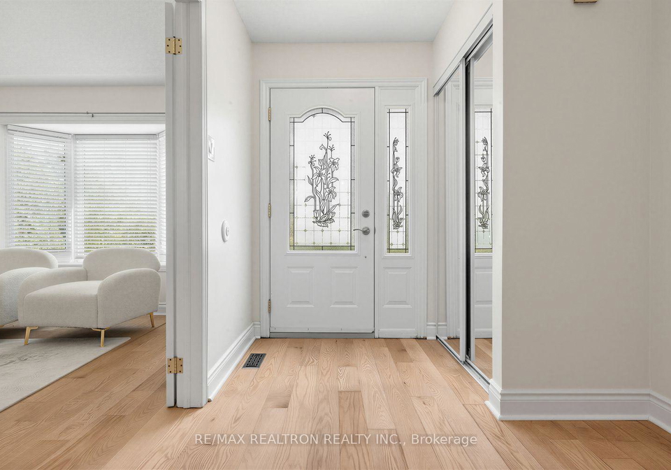 416-alex-doner-drive-newmarket-ontario-n13634272