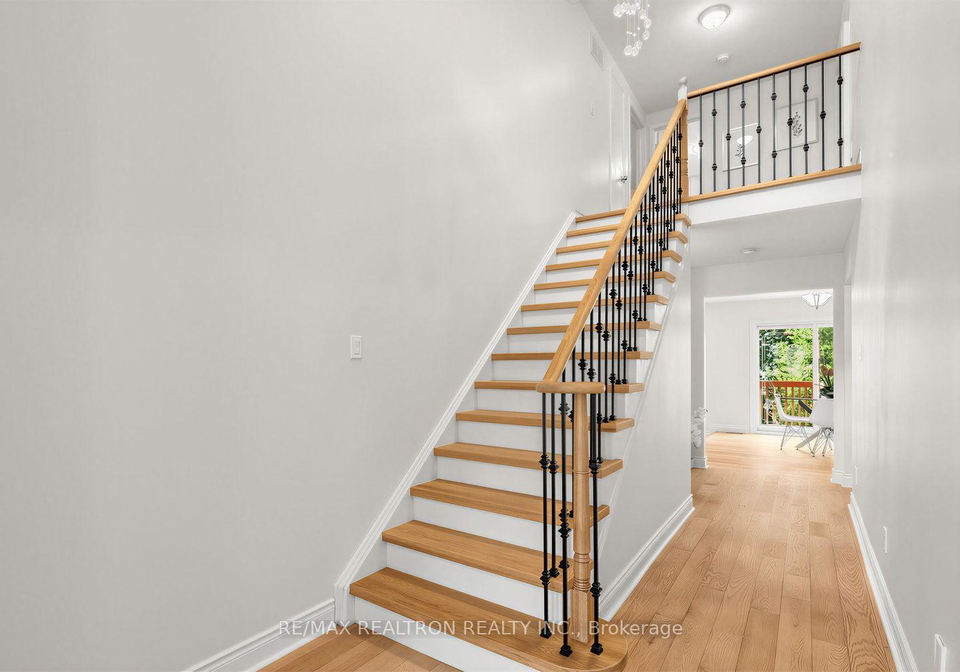 416-alex-doner-drive-newmarket-ontario-n13634272