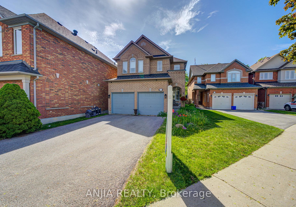 132-estate-garden-drive-richmond-hill-ontario-n13634324