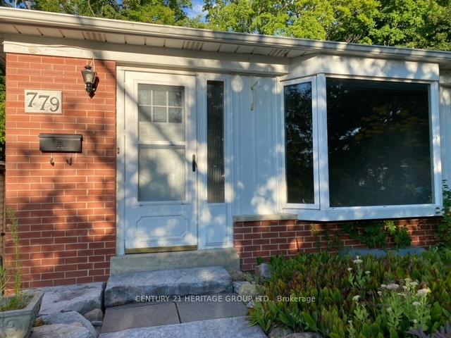 779-greenfield-crescent-newmarket-ontario-n13634354