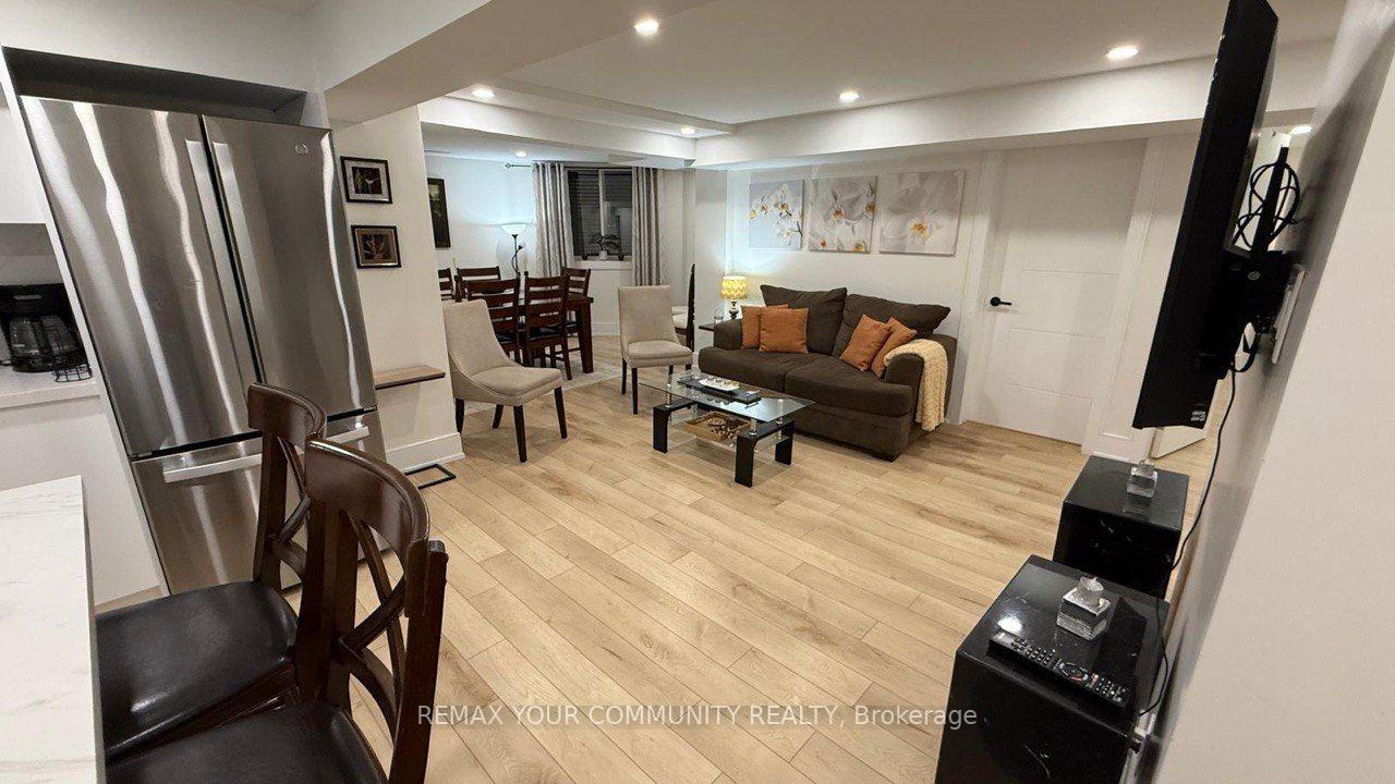 204-mccaffrey-road-newmarket-ontario-n13634494
