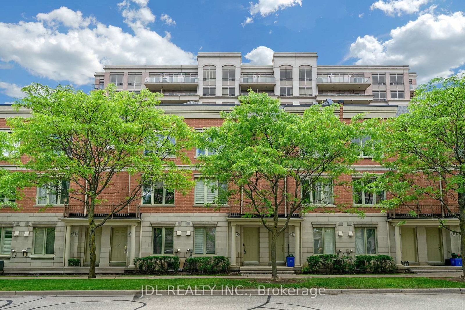25-galleria-parkway-markham-ontario-n13634608