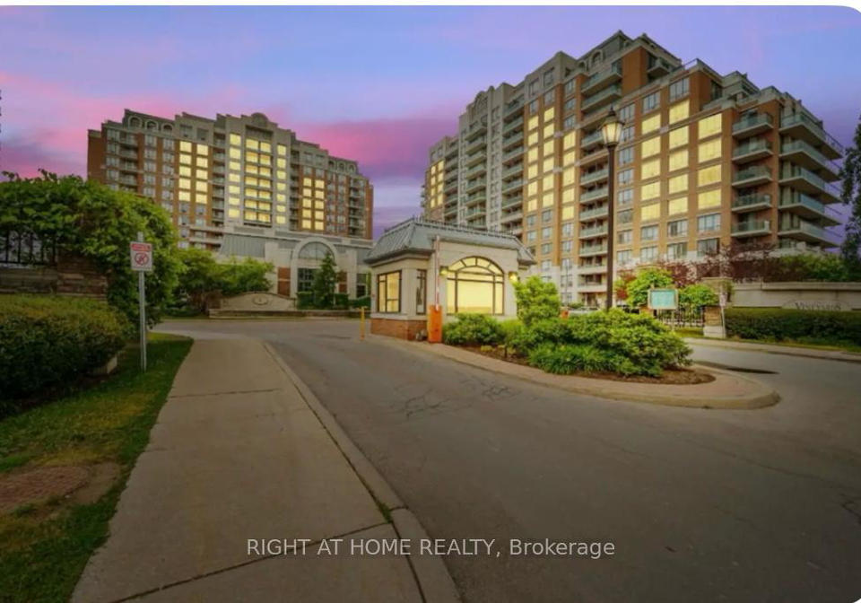 330-red-maple-road-w-richmond-hill-ontario-n13635202