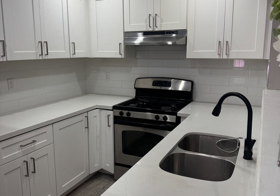 482-bur-oak-avenue-markham-ontario-n13635738