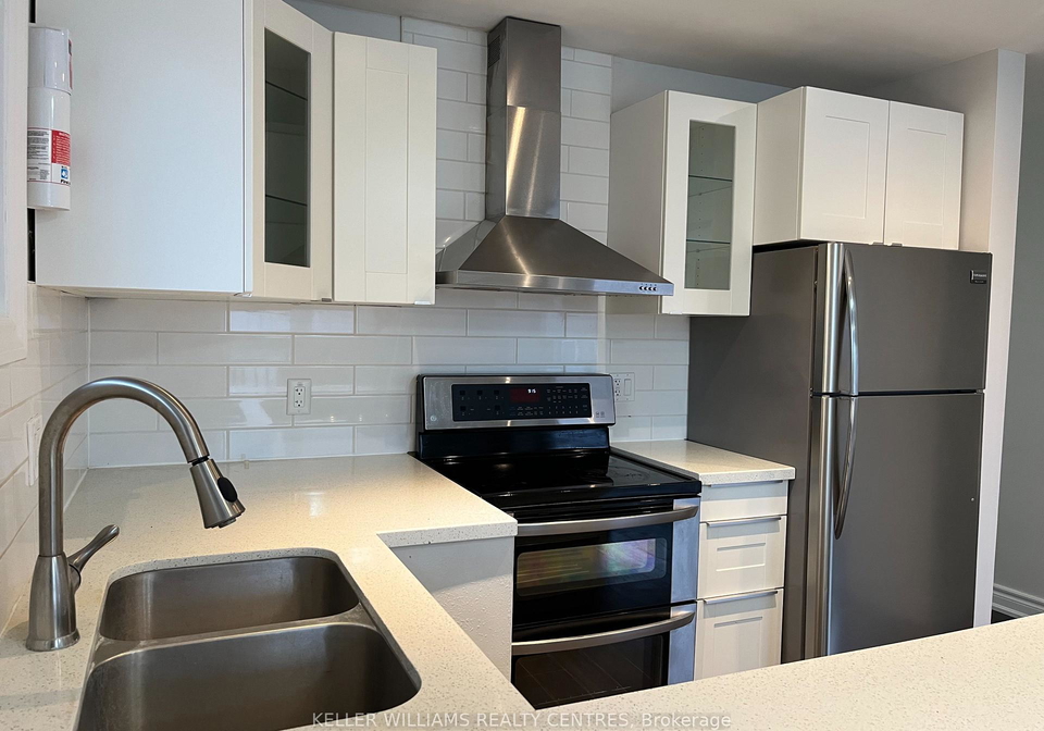211-silverbirch-drive-newmarket-ontario-n13635742
