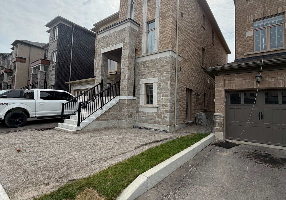 177-rowe-street-bradford-west-gwillimbury-ontario-n13636088