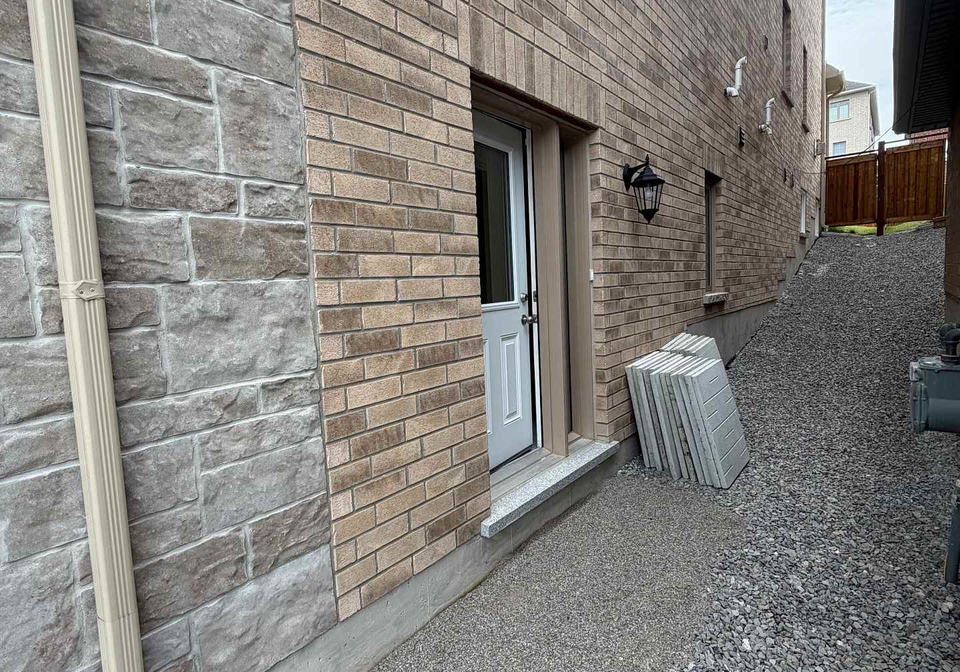 177-rowe-street-bradford-west-gwillimbury-ontario-n13636088