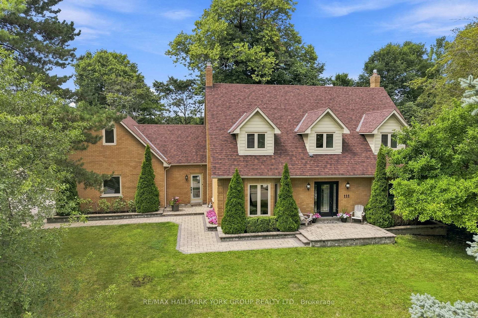 111-whispering-pine-trail-aurora-ontario-n13636116