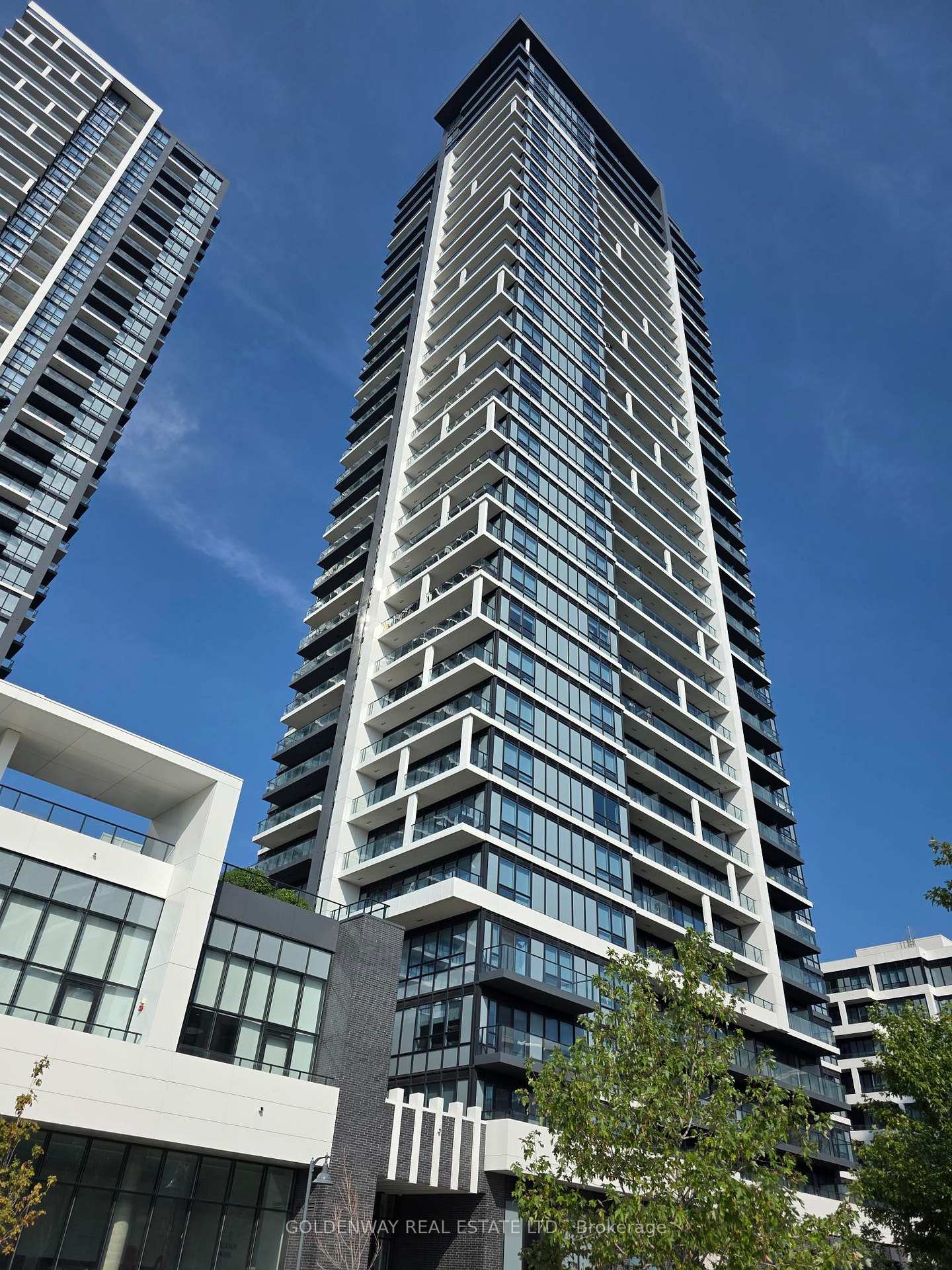 18-water-walk-drive-markham-ontario-n13636310