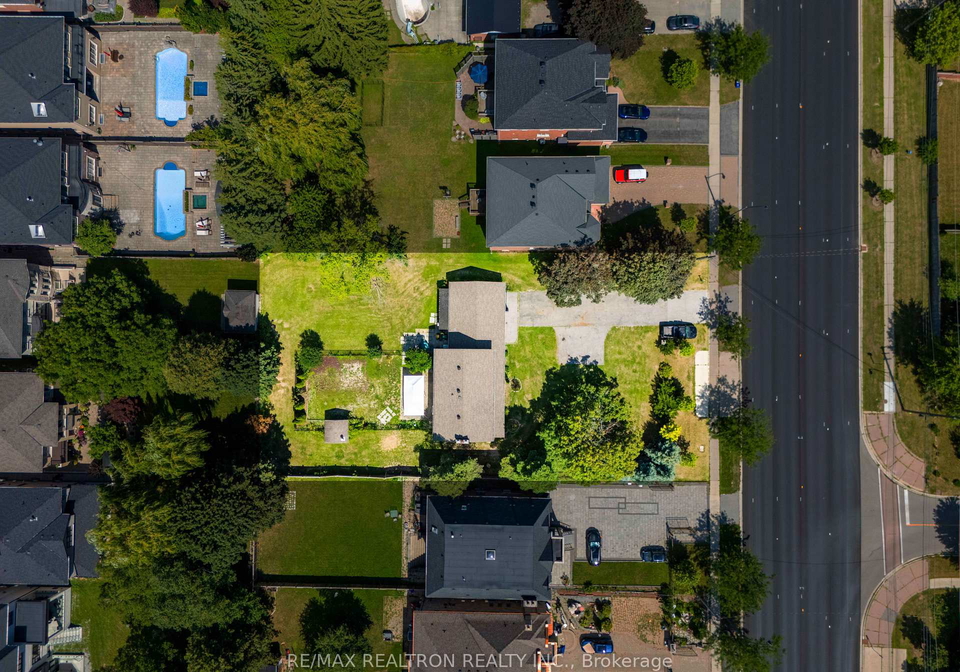 188-19th-avenue-richmond-hill-ontario-n13636400