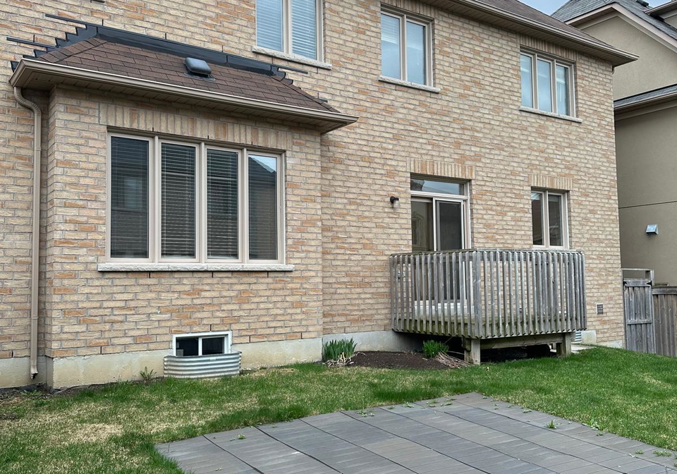 959-ernest-cousins-circle-newmarket-ontario-n13636450