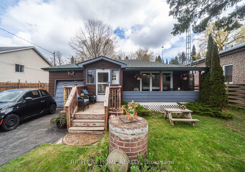 1007-ferrier-avenue-innisfil-ontario-n13636484