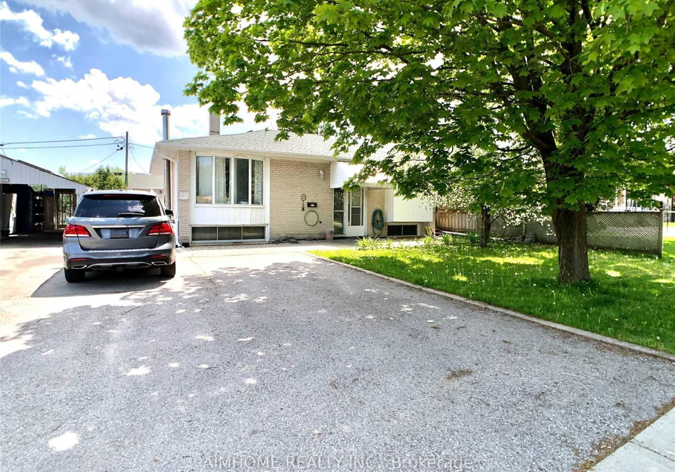432-fernleigh-bsmt-circle-s-richmond-hill-ontario-n13636784