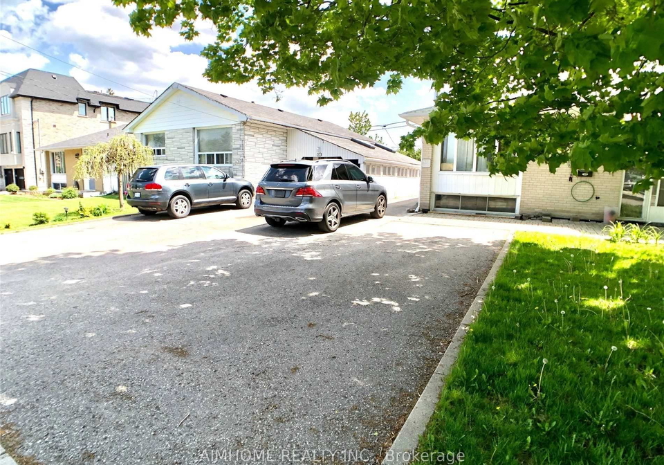 432-fernleigh-bsmt-circle-s-richmond-hill-ontario-n13636784