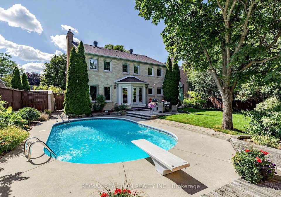 84-ferndell-circle-markham-ontario-n13637078