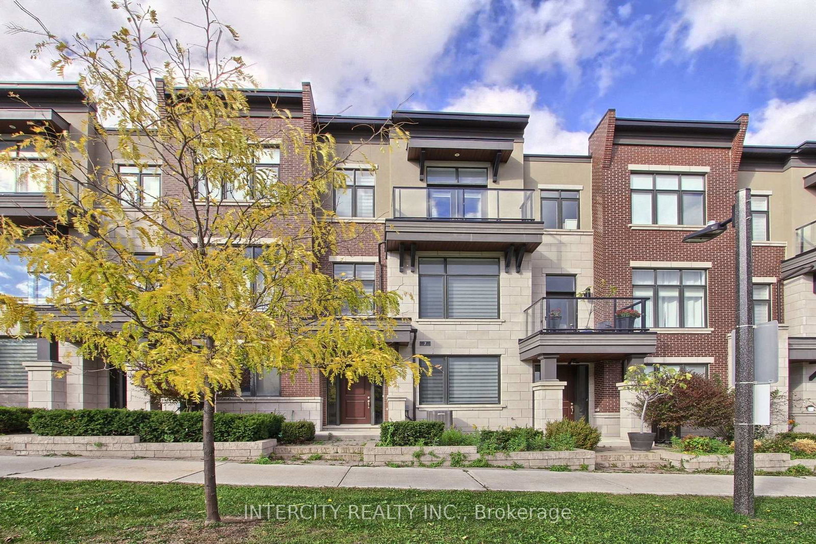 7-adaskin-drive-vaughan-ontario-n13637216
