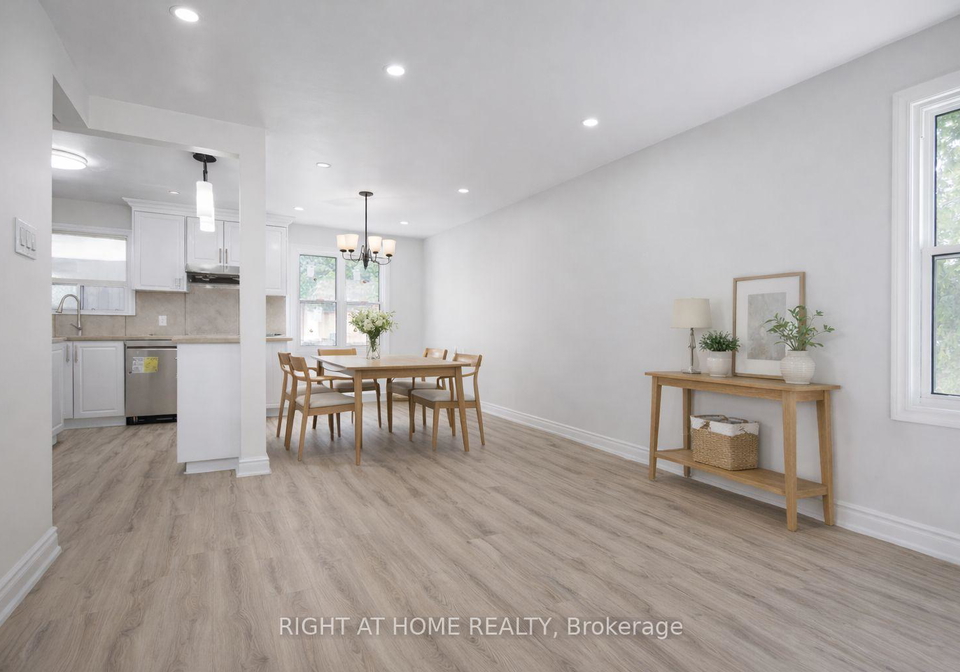 225-essex-avenue-richmond-hill-ontario-n13637674