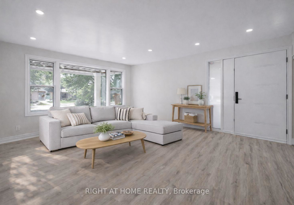 225-essex-avenue-richmond-hill-ontario-n13637674