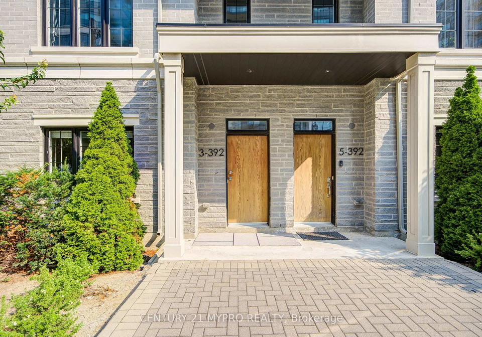 392-highway-7-road-e-richmond-hill-ontario-n13637892
