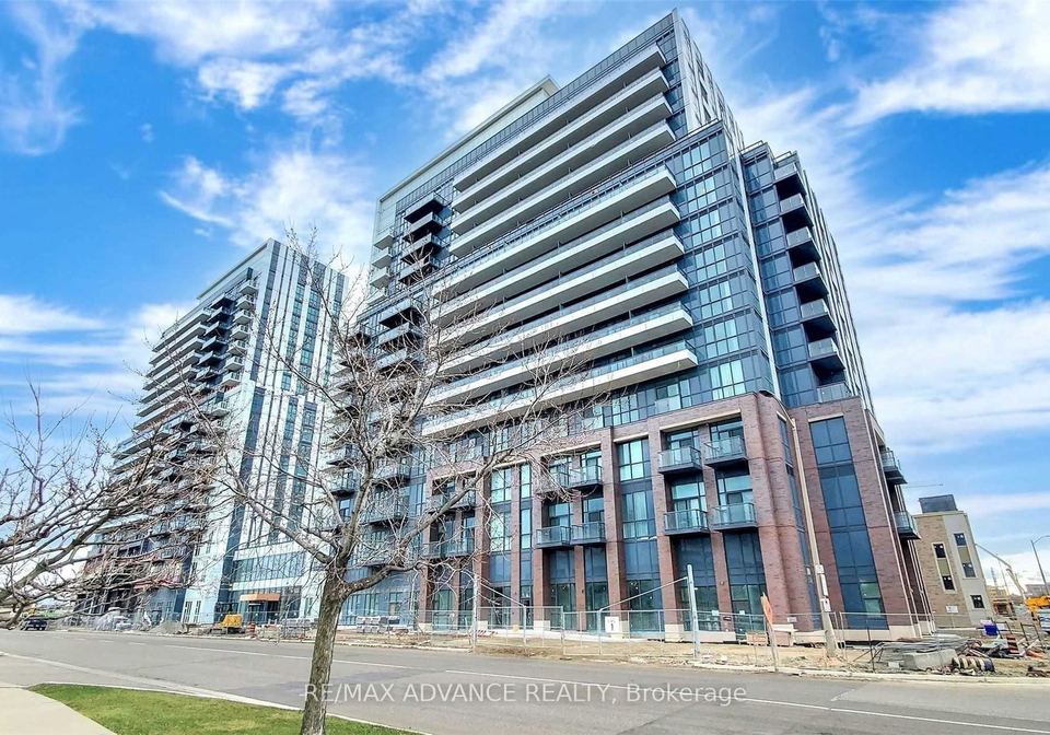 10-honeycrisp-crescent-vaughan-ontario-n13637924