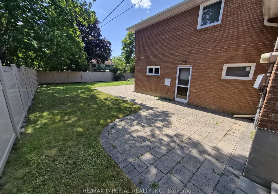8-multiflora-place-markham-ontario-n13638076