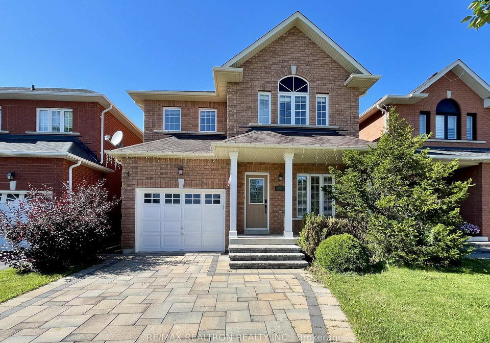 123-woodbury-crescent-newmarket-ontario-n13638190