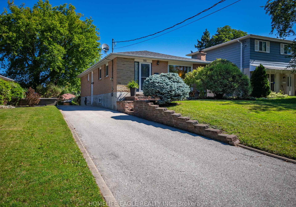 751-greenfield-crescent-newmarket-ontario-n13638366