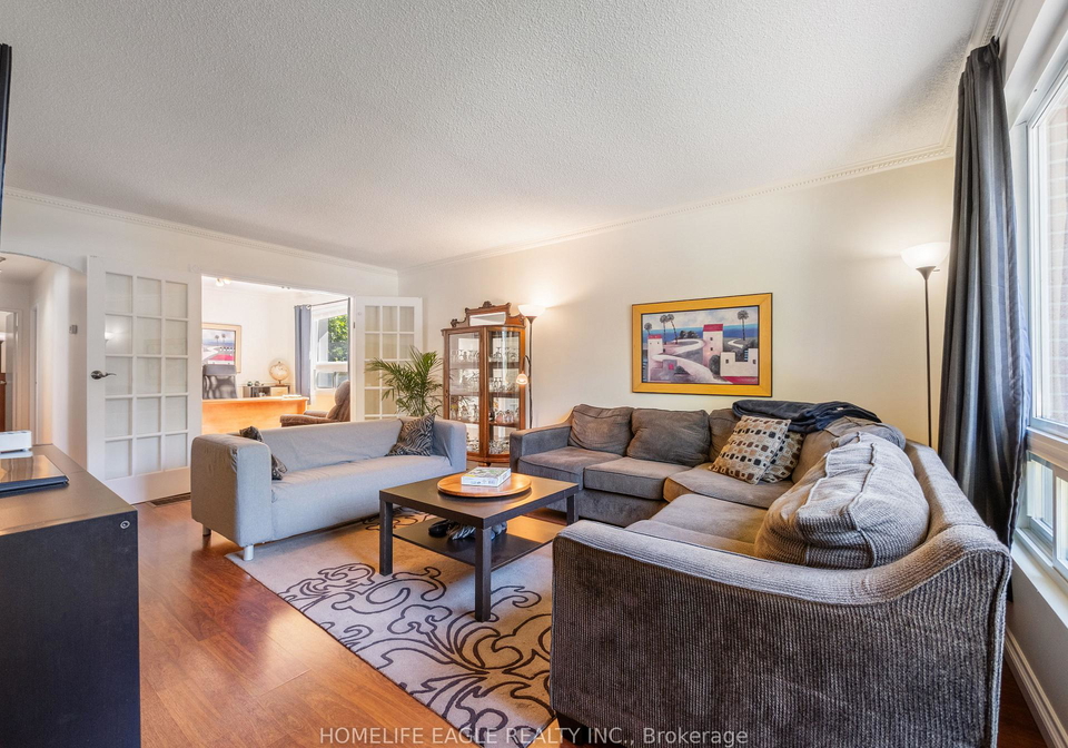 751-greenfield-crescent-newmarket-ontario-n13638366