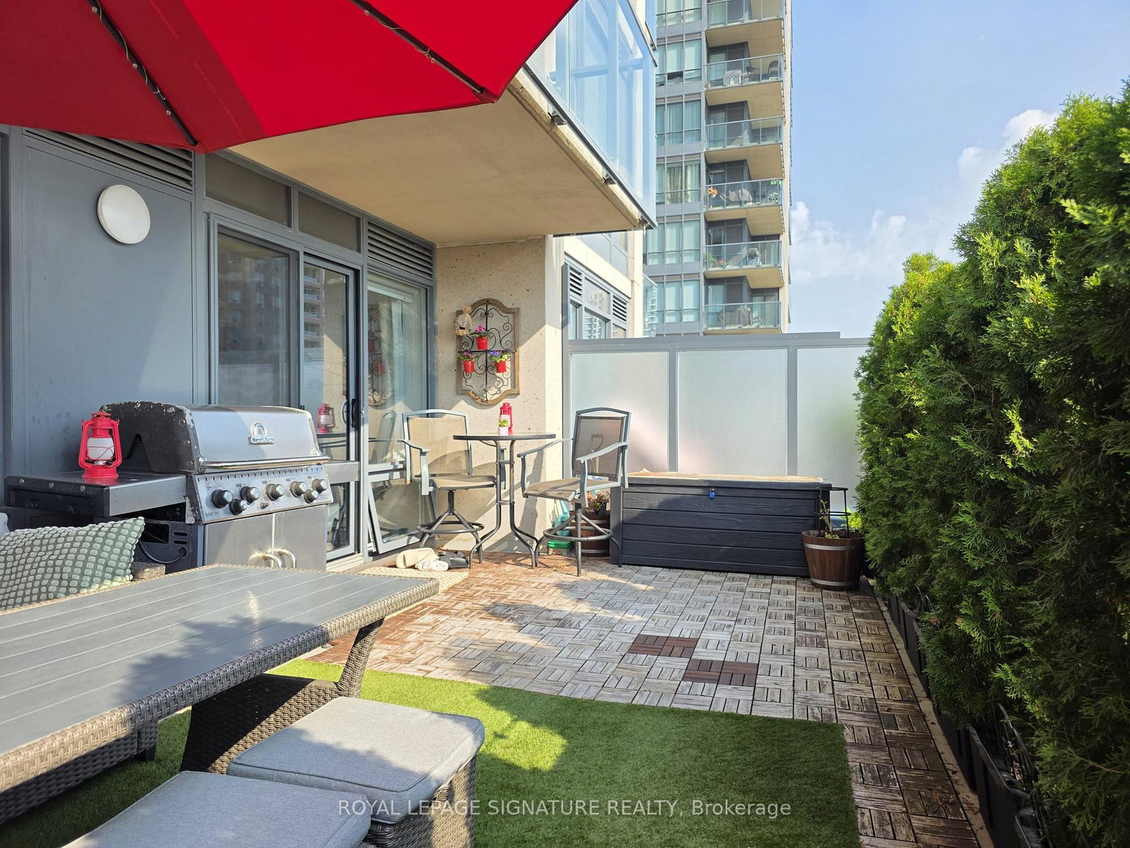9088-yonge-street-richmond-hill-ontario-n13638476