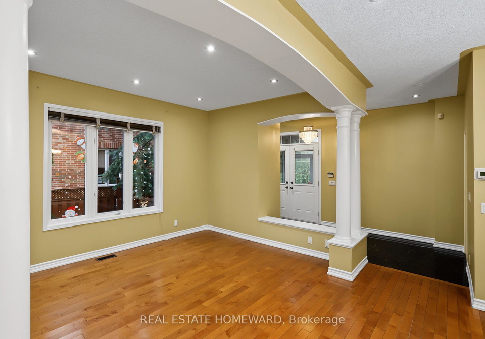 123-shirley-drive-richmond-hill-ontario-n13638588