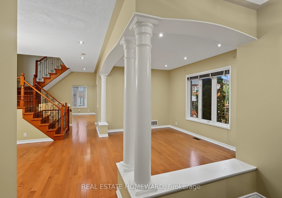 123-shirley-drive-richmond-hill-ontario-n13638588